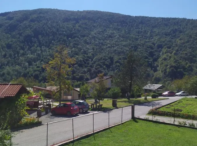 Сasa de vacaciones Hisa Belin *