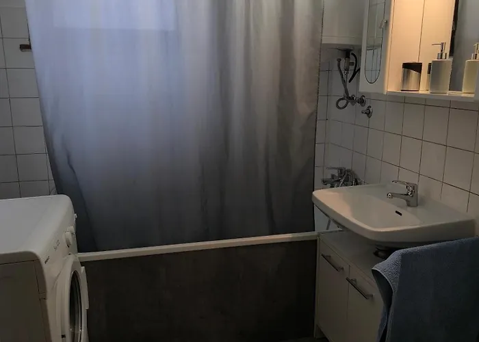 Hisa Belin * Podbela